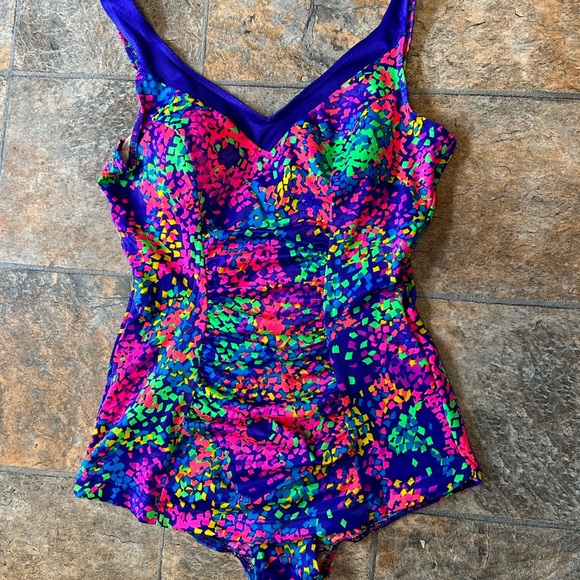 Vintage 80’s neon swimsuit ,one piece rushing on front - Picture 5 of 5